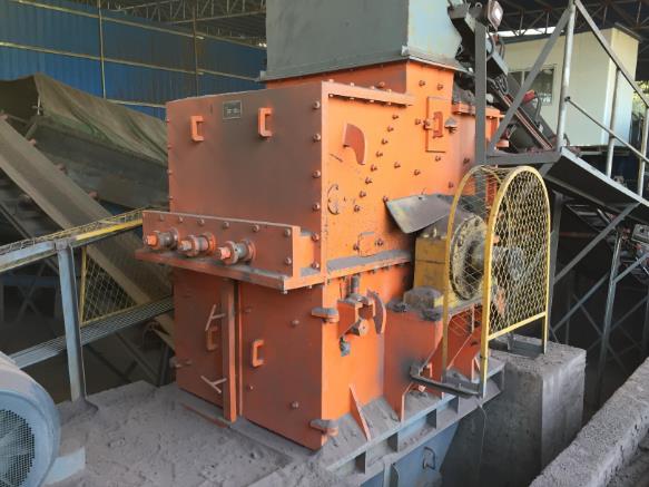 坤惠高鉻復合錘頭在石料廠破碎礦山石